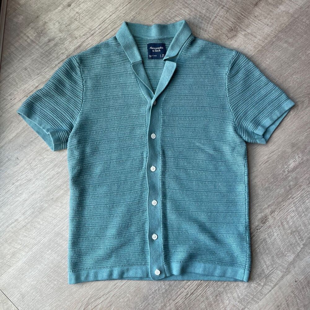 Abercrombie Teal Short Sleeve Sweater Button Down Shirt